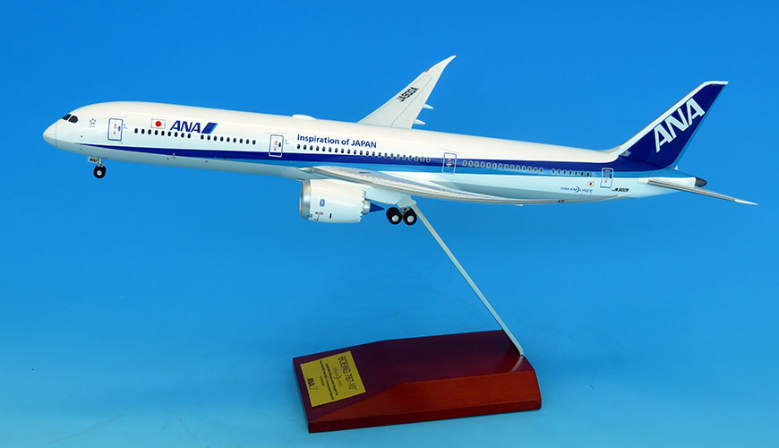 NH20138 1:200 BOEING 787-10 JA900A 完成品（WiFiレドーム・ギアつき 