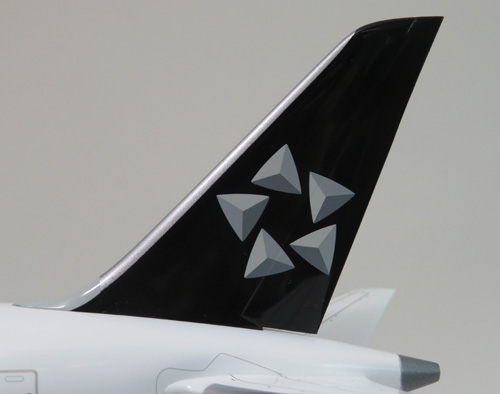 Nh149 1 0 Boeing 787 9 Ja9a Star Alliance 完成品 Wifiレドーム ギアつき 全日空商事モデルプレーン公式サイト Ana Official Precision Models