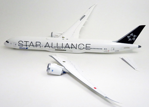 NH20150 1:200 BOEING 787-9 JA899A STAR ALLIANCE スナップフィット 