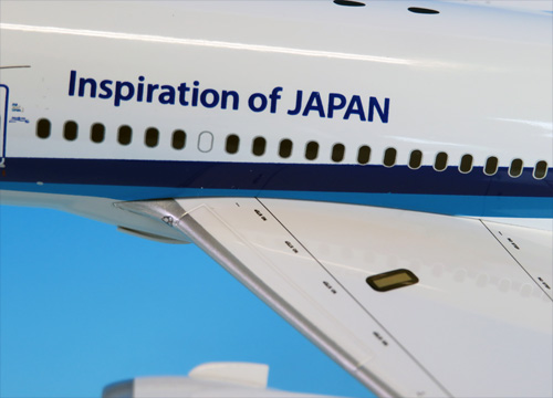 NH20168 １：200 BOEING 787-9 JA921A 完成品(WiFiレドーム・ギアつき 