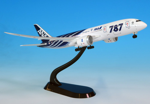 NH40114 1:400 BOEING 787-8 JA801A 特別塗装機 ABS樹脂完成品（ギア