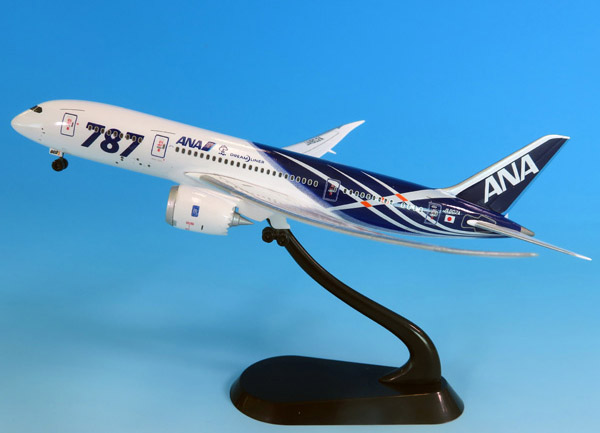 NH40114 1:400 BOEING 787-8 JA801A 特別塗装機 ABS樹脂完成品（ギア ...