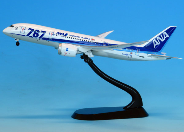 NH40115 1:400 BOEING 787-8 JA805A 787ロゴ ABS樹脂完成品（ギアつき