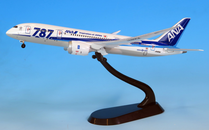 NH40115 1:400 BOEING 787-8 JA805A 787ロゴ ABS樹脂完成品（ギアつき 